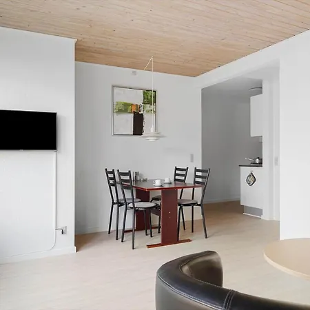 6626-allinge-strandgade-48-lejl-2 Appartement